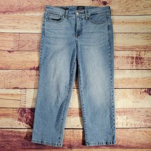 CC - Chico's Not Your Daughter's Jeans Slim Crop Women 6 Medium Wash Mid Rise